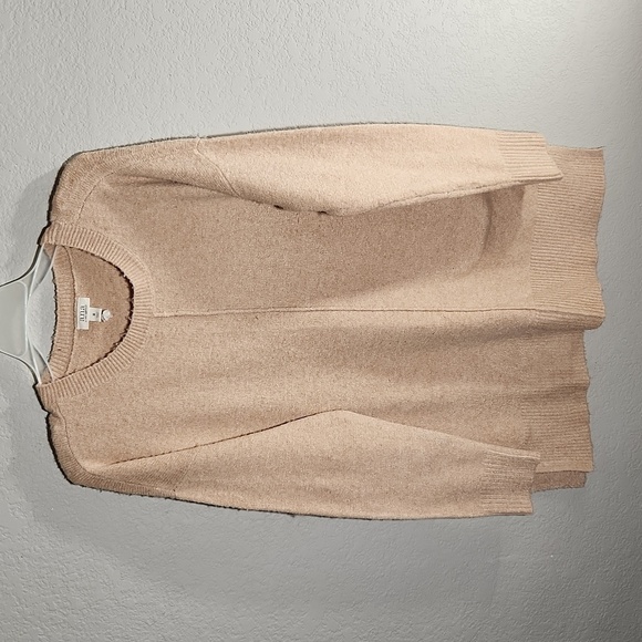 a.n.a Sweater Womens Size M Tan Fuzzy Tunic Long Top - Picture 1 of 9